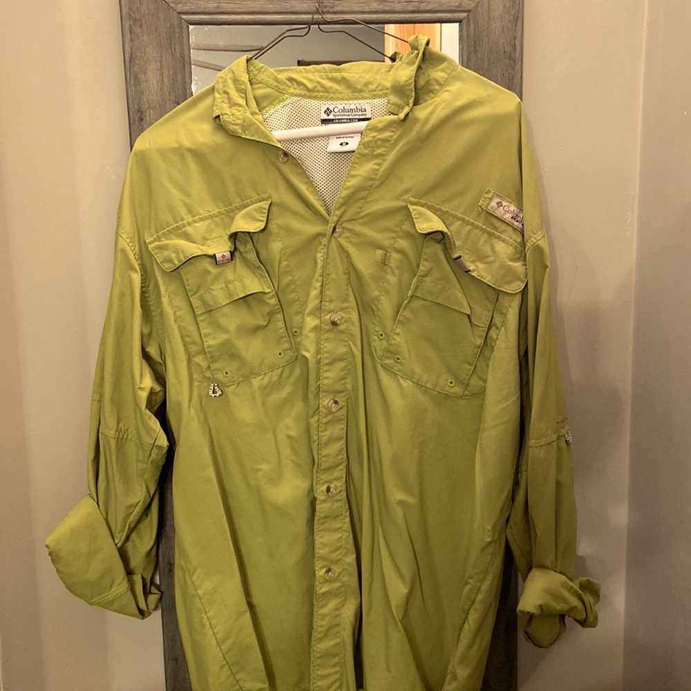 Columbia pfg button down fishing/outdoor shirt